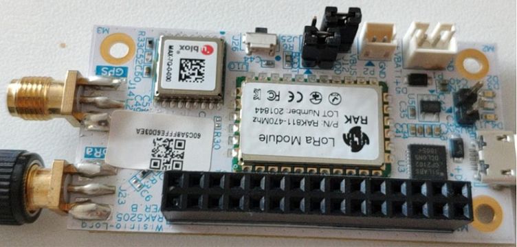 Figure 2: RAK5205 Boot and VCC Jumpered